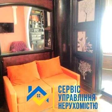 продам 2х,комн.сталинку м.Центральный рынок