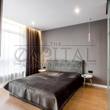 Предславинська вул., 1-Б