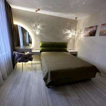 Дніпровська набережна вул., 16-Г