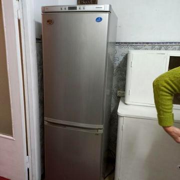 Довгострокова оренда 1к Квартира Михайла Малишенка (Короленка) вулиця