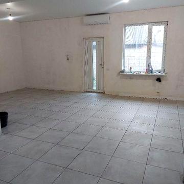 Продам новобудову на Комарова