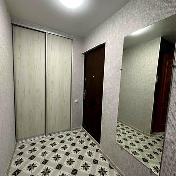 Познанська вул., 8А