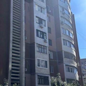 Однокомнатная под ремонт первый этаж Королева Левитана инвест и аренда