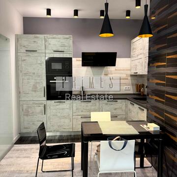 Василя Тютюнника вул. (Анрі Барбюса), 12