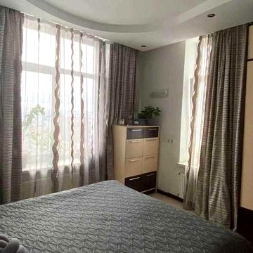 Здається 2-кімнатна квартира,Дніпровська набережна,26Г