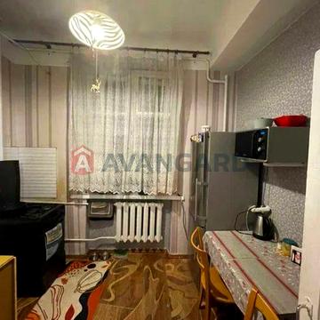 Деміївська, сталінка, 3 кімнатна