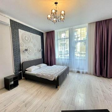 Івана Франка вул., 55