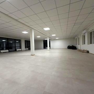 Київська вул., 1/5