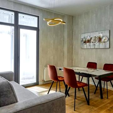 Кучеревського бульв., 1