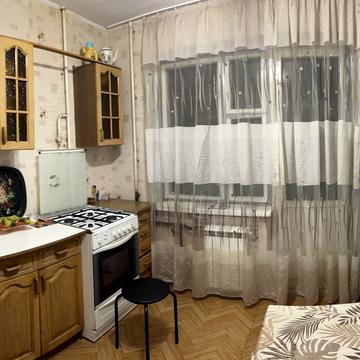 Софії Русової вул., 25