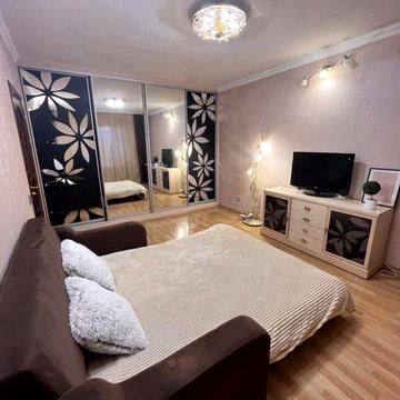 Петра Григоренка просп., 5