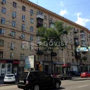 Продаж 3-к, квартира, з ремонтом, Палац Спорту