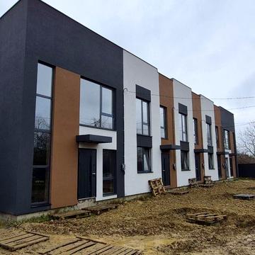 Продам таунхаус. с. Якушинці.