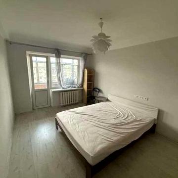 Івана Котляревського бульв. (Праці), 1