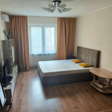 Балтійський пров., 5