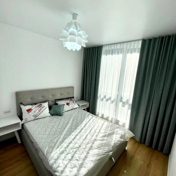 Героїв Майдану вул., 5