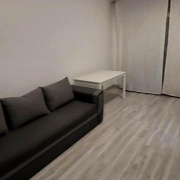 Залізнична вул., 9