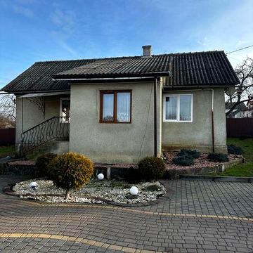 Здається будинок у місті Стебник