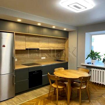 Продаж квартири Велика Васильківська