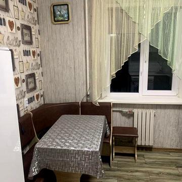 Однокімнатна квартира в оренду.