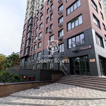 Нагірна вул., 18/16