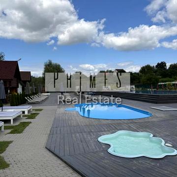 Шкільна вул., 6