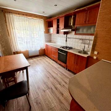 Здам 3-к квартиру Перемога 6 просп. Героїв Яхт Клуб