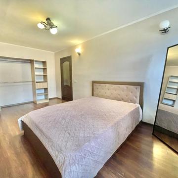 Сімферопольська вул., 11