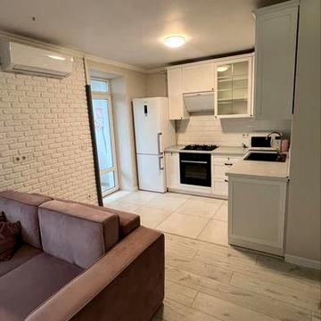 Однокімнатна квартира-студія від власника. Сміла. Тихий центр ЖК ОСББ