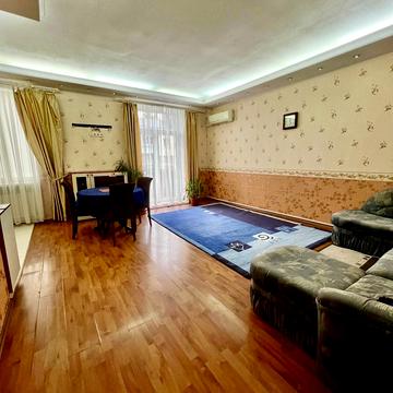 Білоруська вул., 17