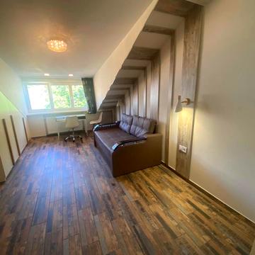 Григорія Смольського вул. (), 5