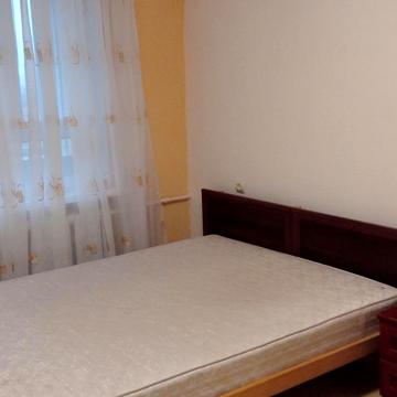 Зодчих вул., 18