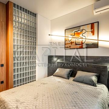 Ґарета Джонса вул. (Сімї Хохлових), 12-А