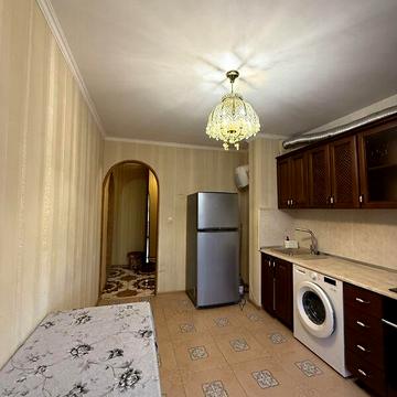 Довгострокова оренда 3к Квартира Якова Бреуса вулиця