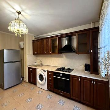 Довгострокова оренда 3к Квартира Якова Бреуса вулиця