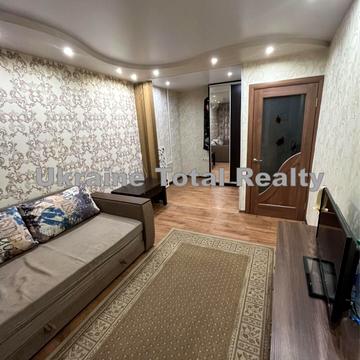 Лісовий просп., 21