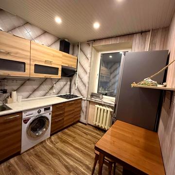 Соборності просп. (Воззєднання), 10/1