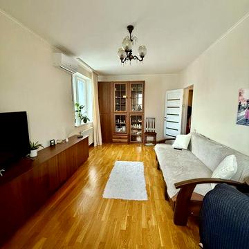 Сдам 2х. Кв ЖК Ньютона