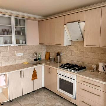 Оренда вул Володимира Великого єр іо