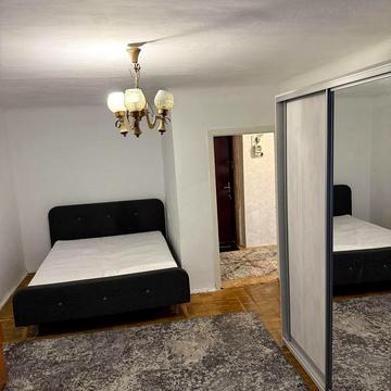 Русанівська набережна вул., 16