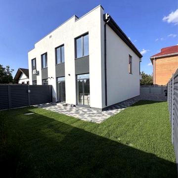 Ленселище · Таунхаус 50м² · Власний заїзд · Підключені всі комунікації