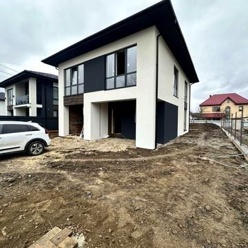 Продаю будинок в Крихівцях готовий до ремонту. Поруч вул Садова.