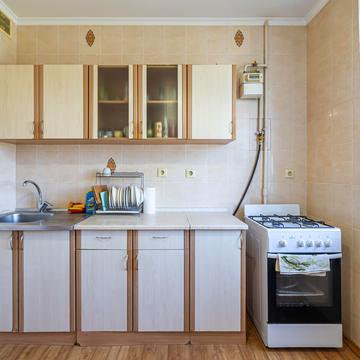 Ревуцького вул., 34