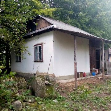 Продається будинок та 25с. землі Хімчин