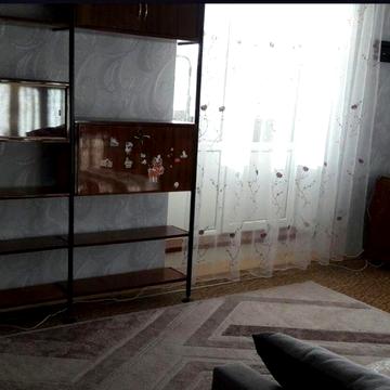 Продам квартиру возле метро