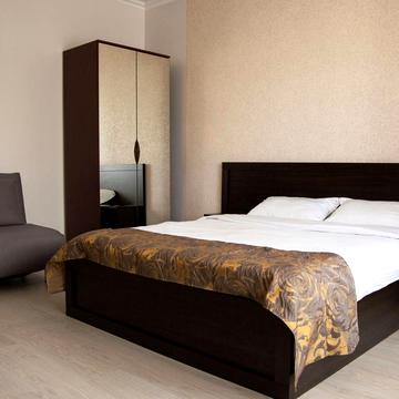 Івана Вишенського вул., 16