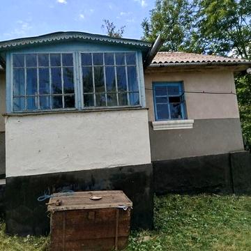 Продам Хату неподалік почаїва с.ридомель