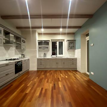 Олександрівська, 6