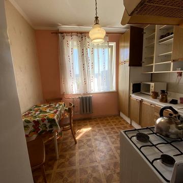 Гната Хоткевича вул., 20