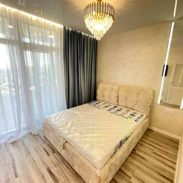 Івана Франка вул., 40 к1